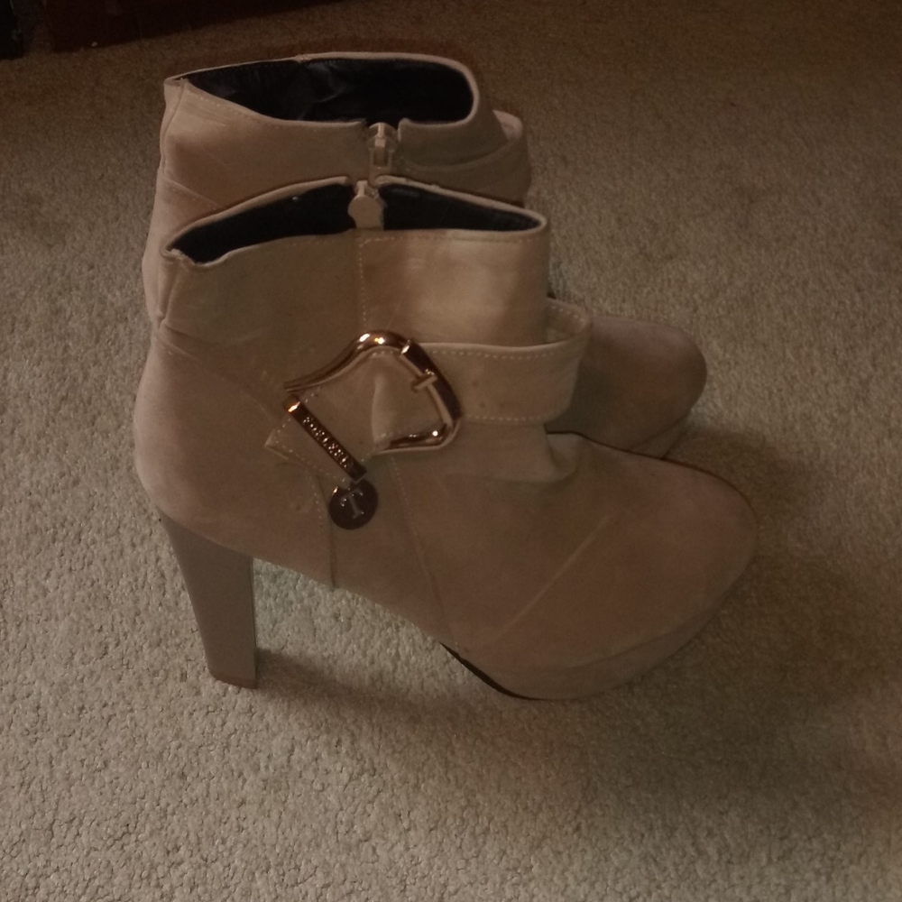 Jinpin Tan Ankle Heel Boots